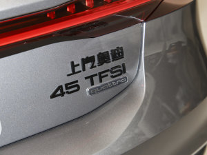 2022��45 TFSI quattro S-line �L�Tʿ �������^