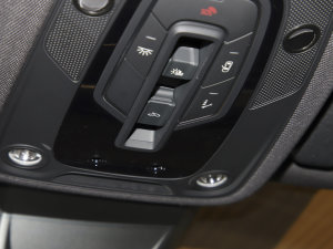 2022��45 TFSI quattro S-line �L�Tʿ �п؅^