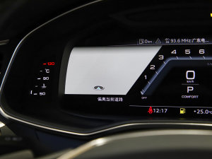 2022��45 TFSI quattro S-line �L�Tʿ �п؅^