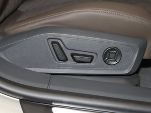 2022��45 TFSI quattro S-line ʥ�Tʿ ���g����