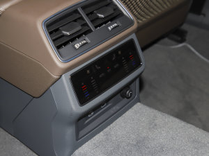 2022��45 TFSI quattro S-line ʥ�Tʿ ���g����