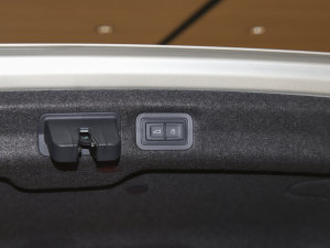 2022��45 TFSI quattro S-line ʥ�Tʿ ���g����