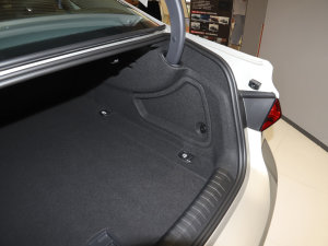 2022��45 TFSI quattro S-line ʥ�Tʿ ���g����