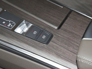 2022��45 TFSI quattro S-line ʥ�Tʿ �п؅^