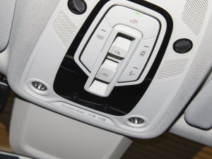 2022��45 TFSI quattro S-line ʥ�Tʿ �п؅^