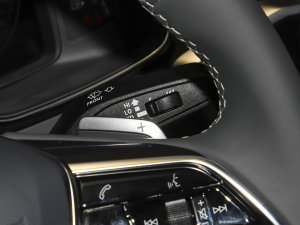 2022��45 TFSI quattro S-line ʥ�Tʿ �п؅^