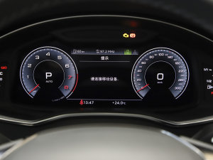 2022��45 TFSI quattro S-line ʥ�Tʿ �п؅^