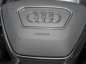 2022��45 TFSI S-line ����(m��ng)δ��(l��i)�� �п؅^(q��)