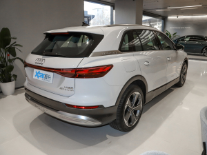 202240 e-tron ҫ \b Һ45