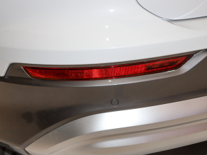 202240 e-tron ҫ \b ^