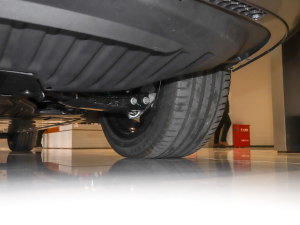 202240 e-tron ҫ \b ^