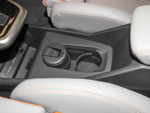 202240 e-tron ҫ \b ǰű