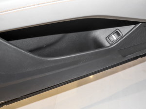 202240 e-tron ҫ \b ǰTg