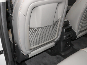 202240 e-tron ҫ \b g