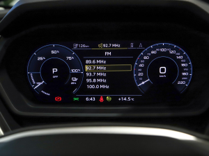 202240 e-tron ҫ \b п؅^