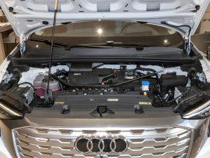 202240 e-tron ҫ \b lәC