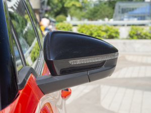 202250 e-tron quattro edition one ˇذ ^