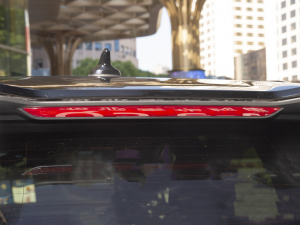 202250 e-tron quattro edition one ˇذ ^