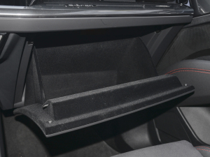 202250 e-tron quattro edition one ˇذ 