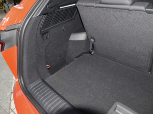 202250 e-tron quattro edition one ˇذ g