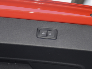 202250 e-tron quattro edition one ˇذ g