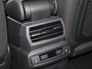 202250 e-tron quattro edition one ˇذ п؅^