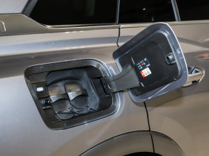 202250 e-tron quattro sҫ \b  (x)(ji)^