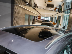 202250 e-tron quattro sҫ \b  ܇