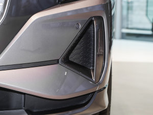 202250 e-tron quattro sҫ \b  (x)(ji)^