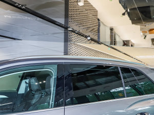 202250 e-tron quattro sҫ \b  (x)(ji)^