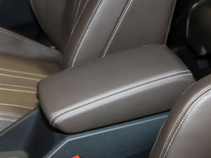 202250 e-tron quattro sҫ \b  