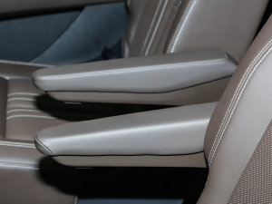 202250 e-tron quattro sҫ \b  