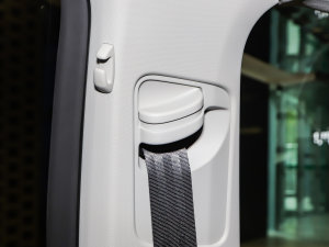 202250 e-tron quattro sҫ \b  g