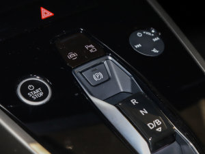 202250 e-tron quattro sҫ \b  v܇Ƅ