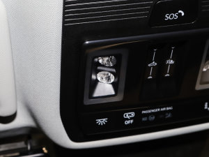 202250 e-tron quattro sҫ \b  п؅^(q)