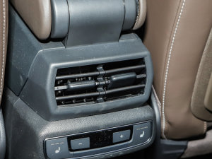 202250 e-tron quattro sҫ \b  п؅^