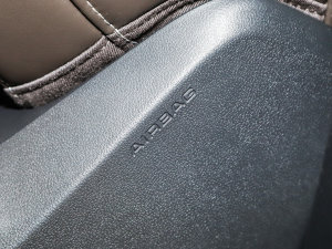 202250 e-tron quattro sҫ \b  п؅^