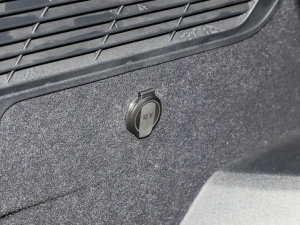 202250 e-tron quattro sҫ \b  п؅^