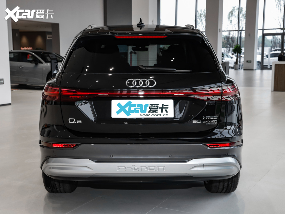 2024WQ5 e-tron 50 e-tron quattro ҫ \b