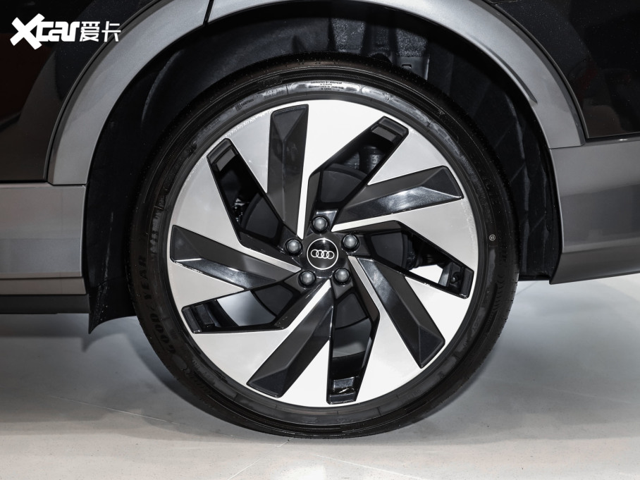 2024?yun)WQ5 e-tron 50 e-tron quattro ҫ \b