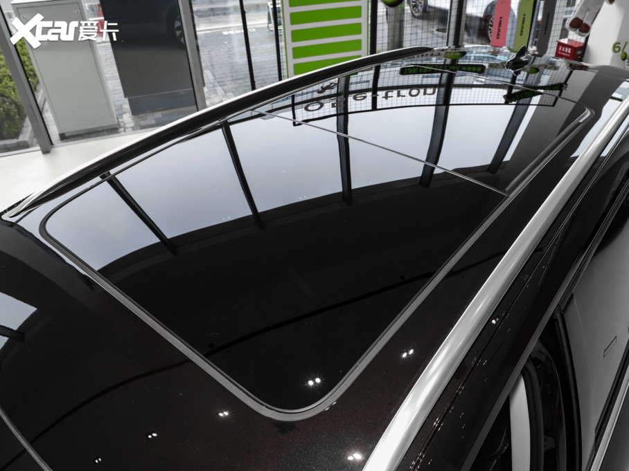 2024WQ5 e-tron 50 e-tron quattro ҫ \b