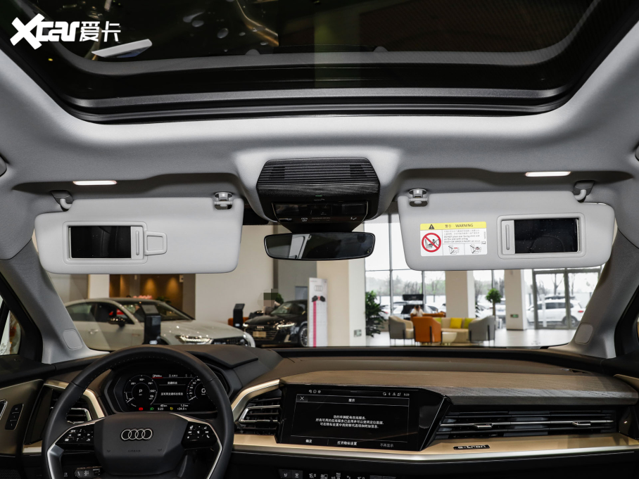 2024WQ5 e-tron 50 e-tron quattro ҫ \b