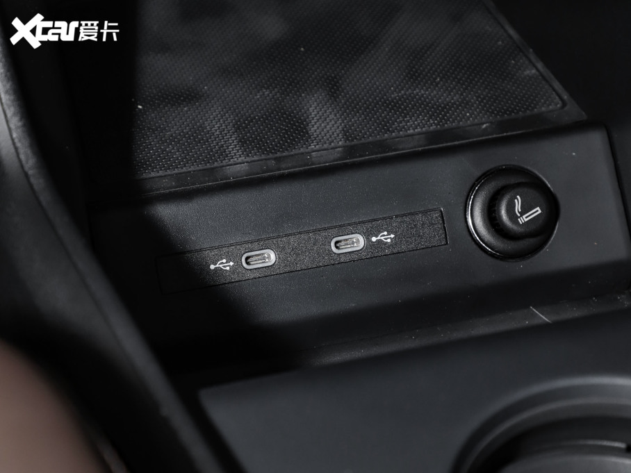 2024WQ5 e-tron 50 e-tron quattro ҫ \b