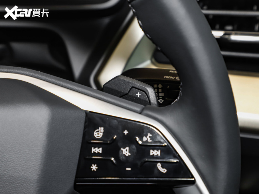 2024WQ5 e-tron 50 e-tron quattro ҫ \b