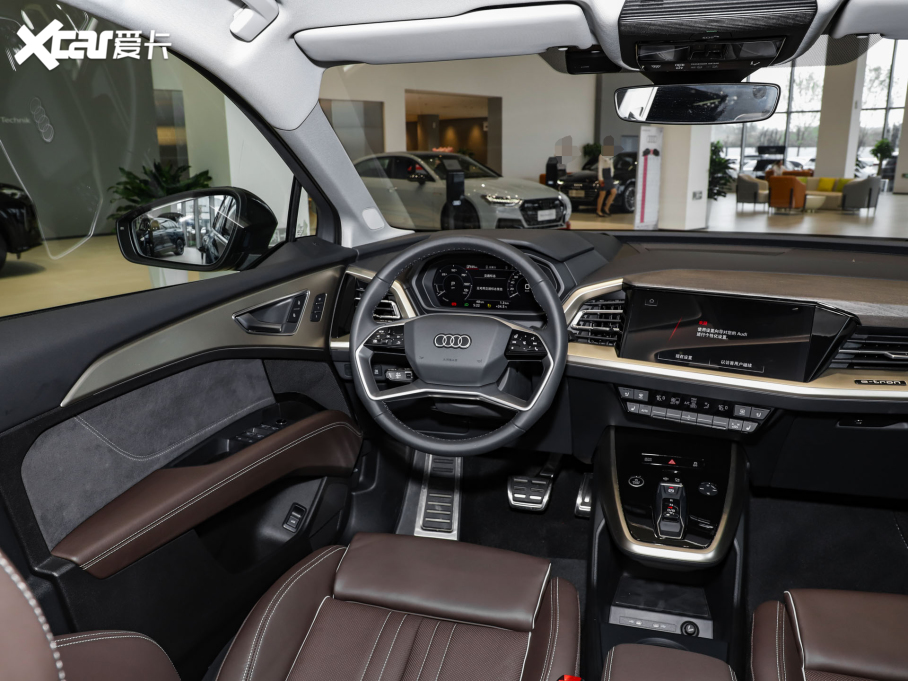 2024WQ5 e-tron 50 e-tron quattro ҫ \b