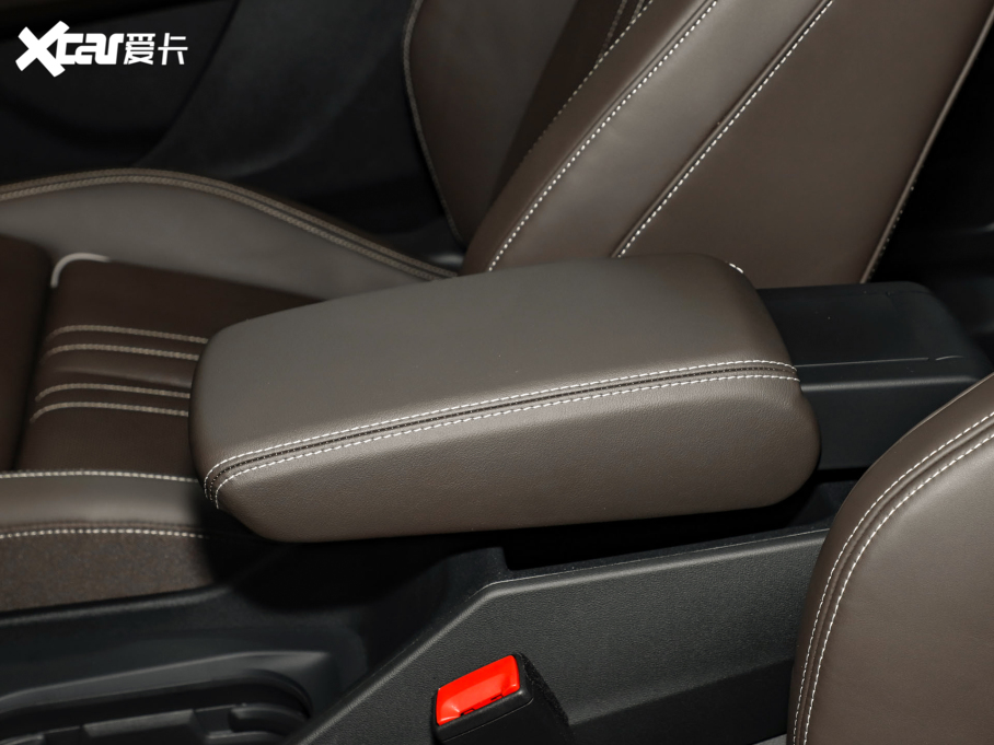 2024WQ5 e-tron 50 e-tron quattro ҫ \b