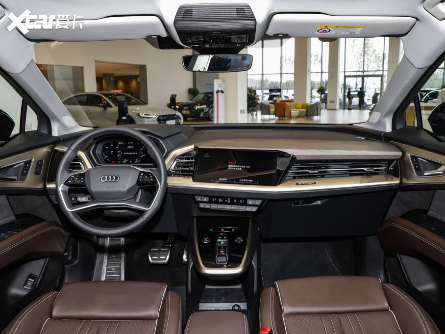 2024WQ5 e-tron 50 e-tron quattro ҫ \b