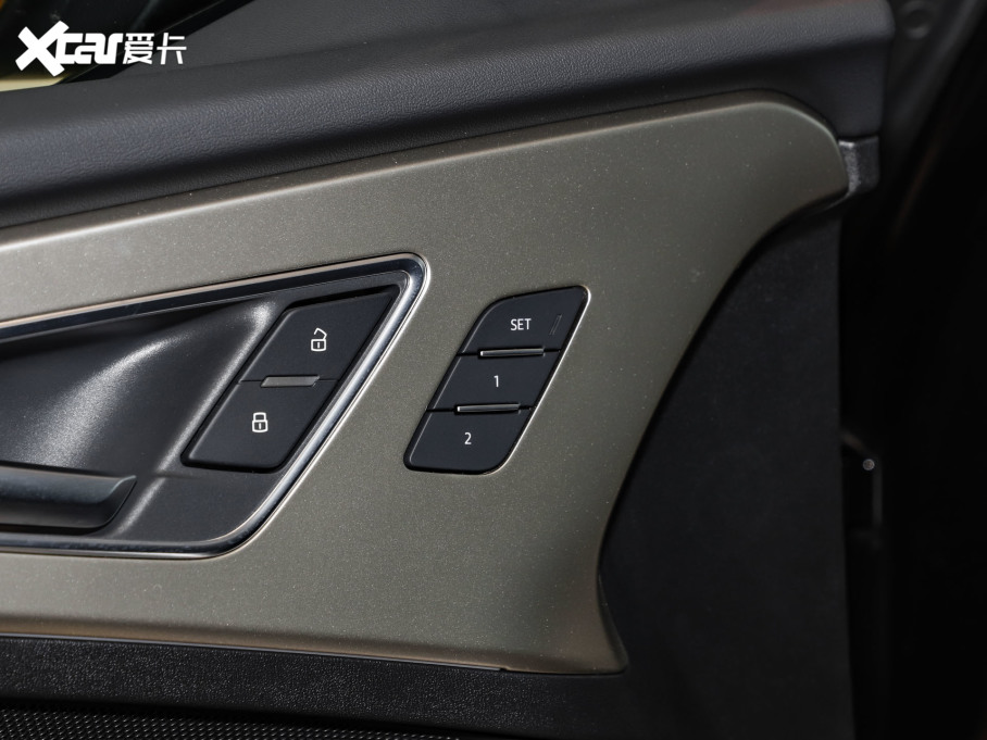 2024��W��Q5 e-tron 50 e-tron quattro ��ҫ�� �\�����b