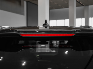 202450 e-tron quattro ҫ \b ^