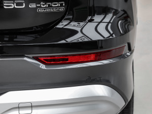 2024款50 e-tron quattro 光耀型 锦衣套装 细节外观